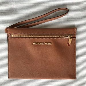 Michael Kors wristlet in brown leather